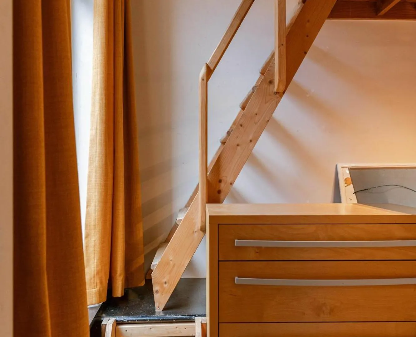 Huswell - Stay At Cape Montigny In Ghent Holiday home